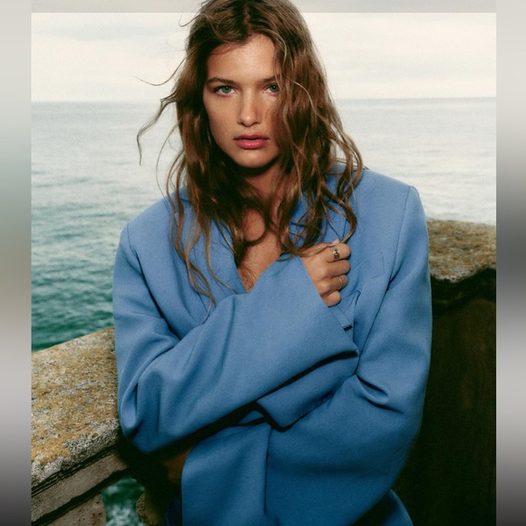 Straight Cut Blazer - Picture 2 of 8